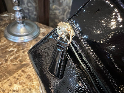 CHANEL 皺漆皮短靴￼23A