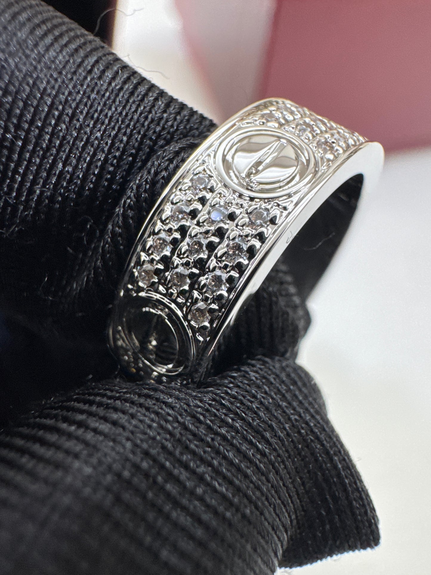 CARTIER Love Ring 滿天星