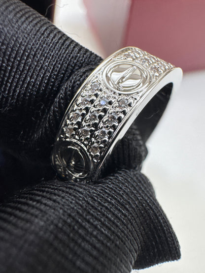 CARTIER Love Ring 滿天星
