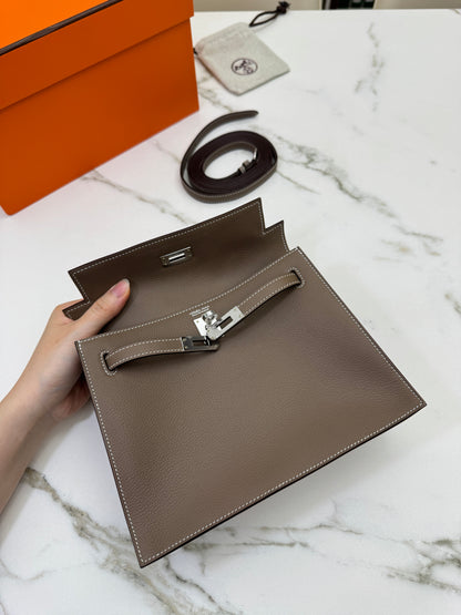 HERMES Kelly Danse 大象灰銀扣 Etoupe PHW