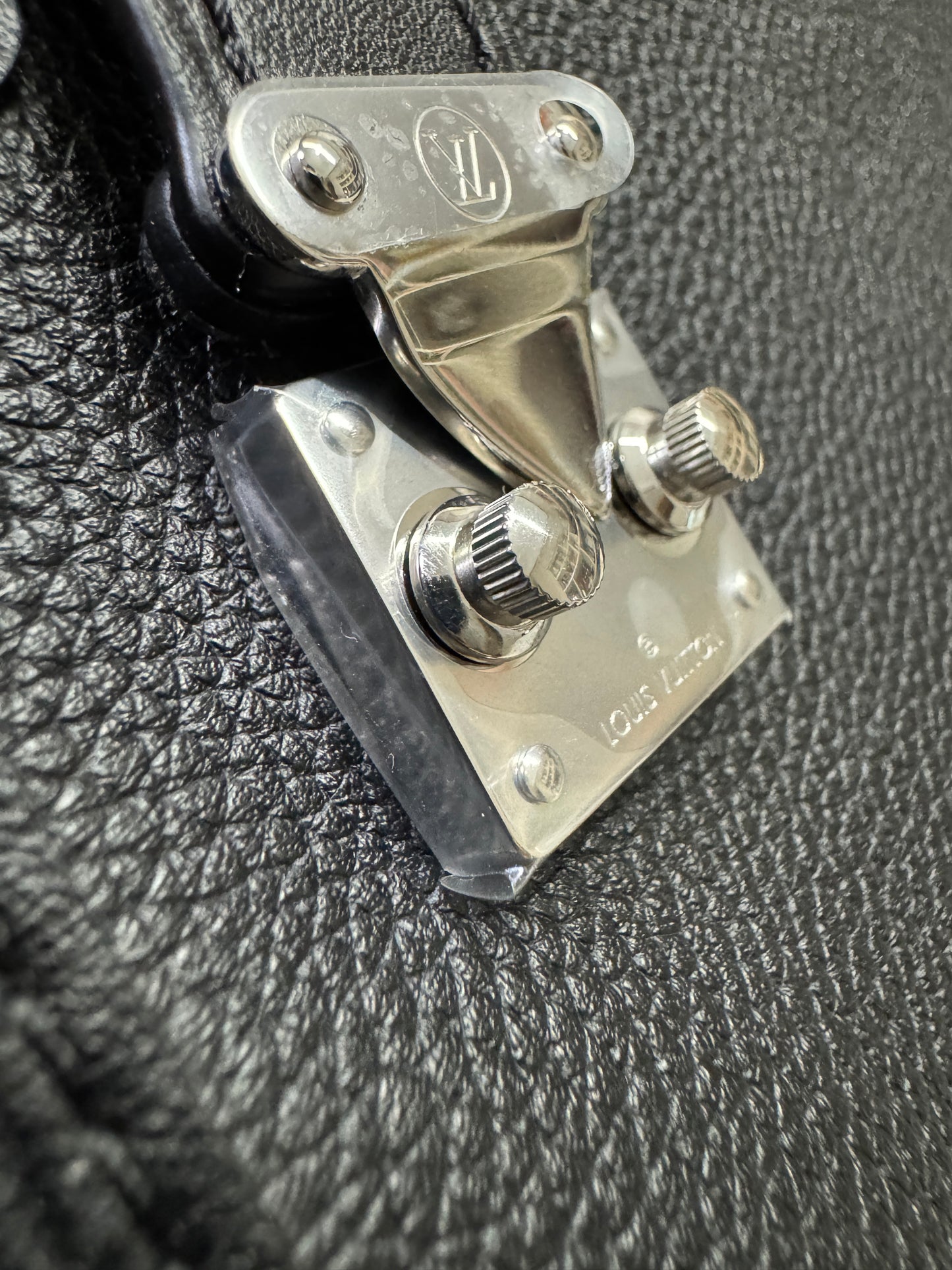 LV Side Trunk MM 黑色皮款