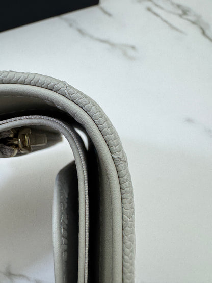 CHANEL Passport Holder 淺灰