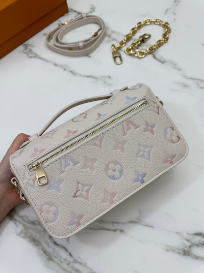 LV Pochette Metis East-West 漸變紫