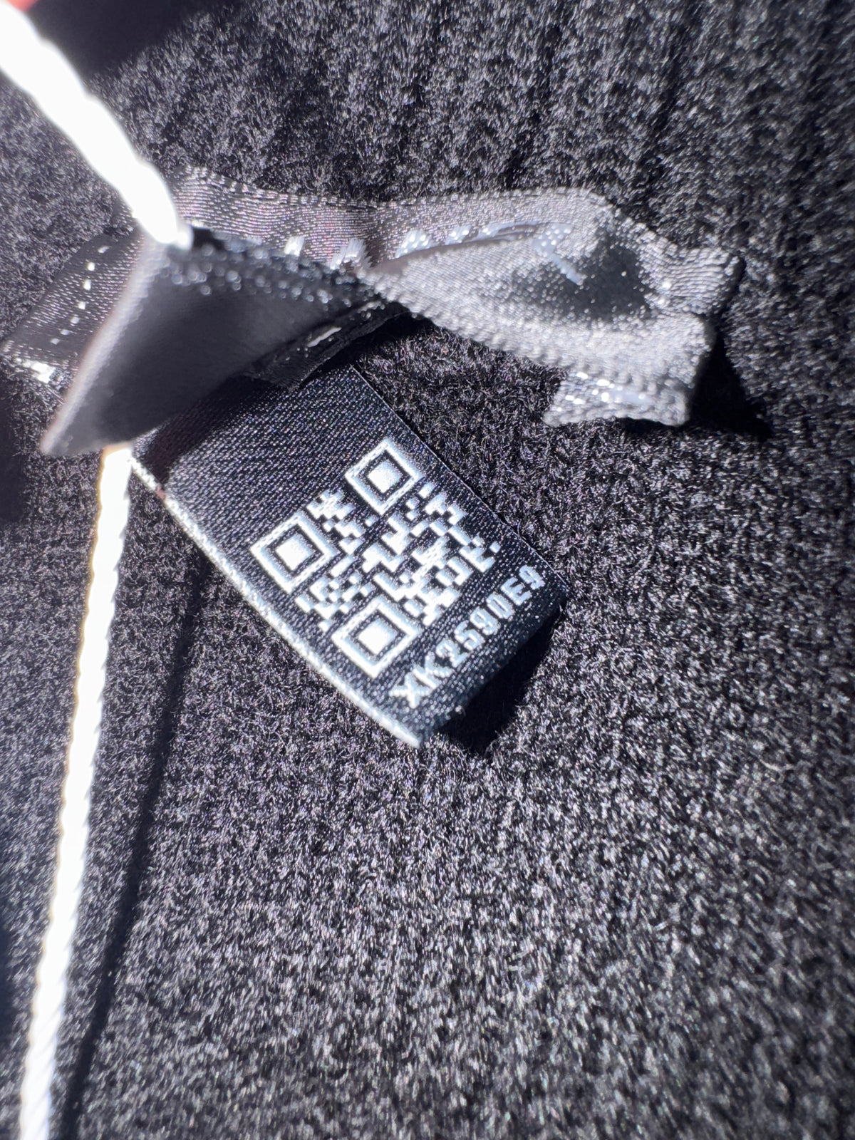 CHANEL 25P拉鏈袖外套 98% Cashmere