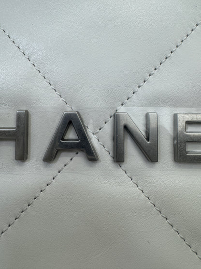 CHANEL 22Bag Small 白銀