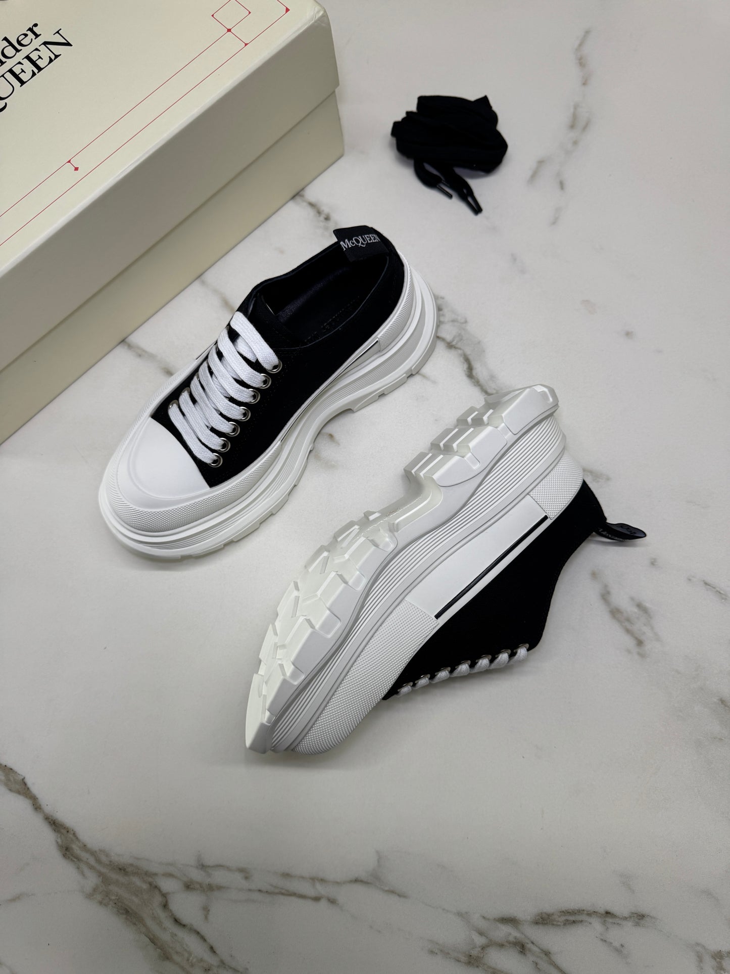 McQUEEN Tread Slick Canvas