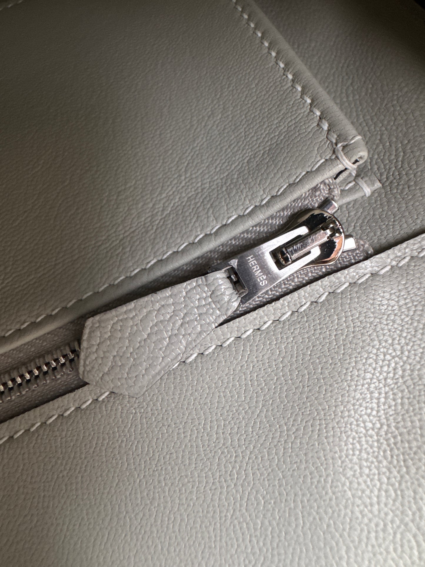 HERMES Birkin 25 SO 奶昔白拼珍珠灰 山羊皮 拉絲銀扣