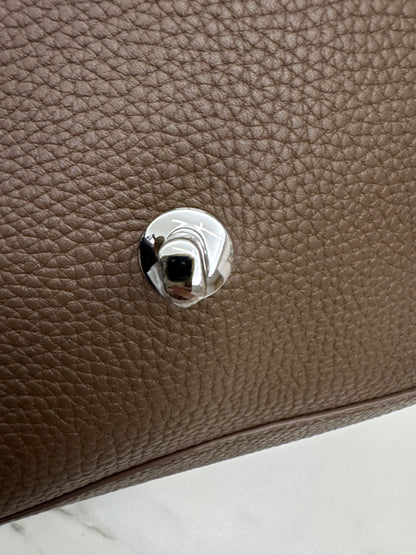 CHANEL Maxi Flap Small 32cm 大象灰/ 深卡其色 Dark Khaki