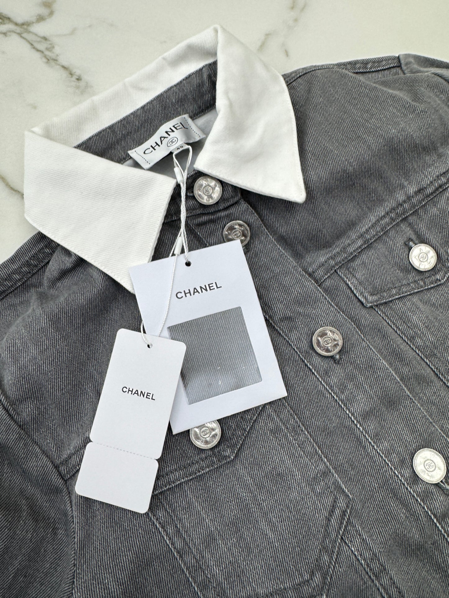 CHANEL 25P 灰色牛仔外套 Denim Jacket