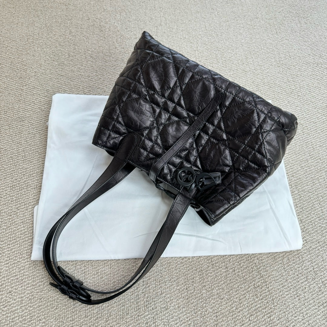 DIOR Toujours 皺褶牛皮 磨砂黑