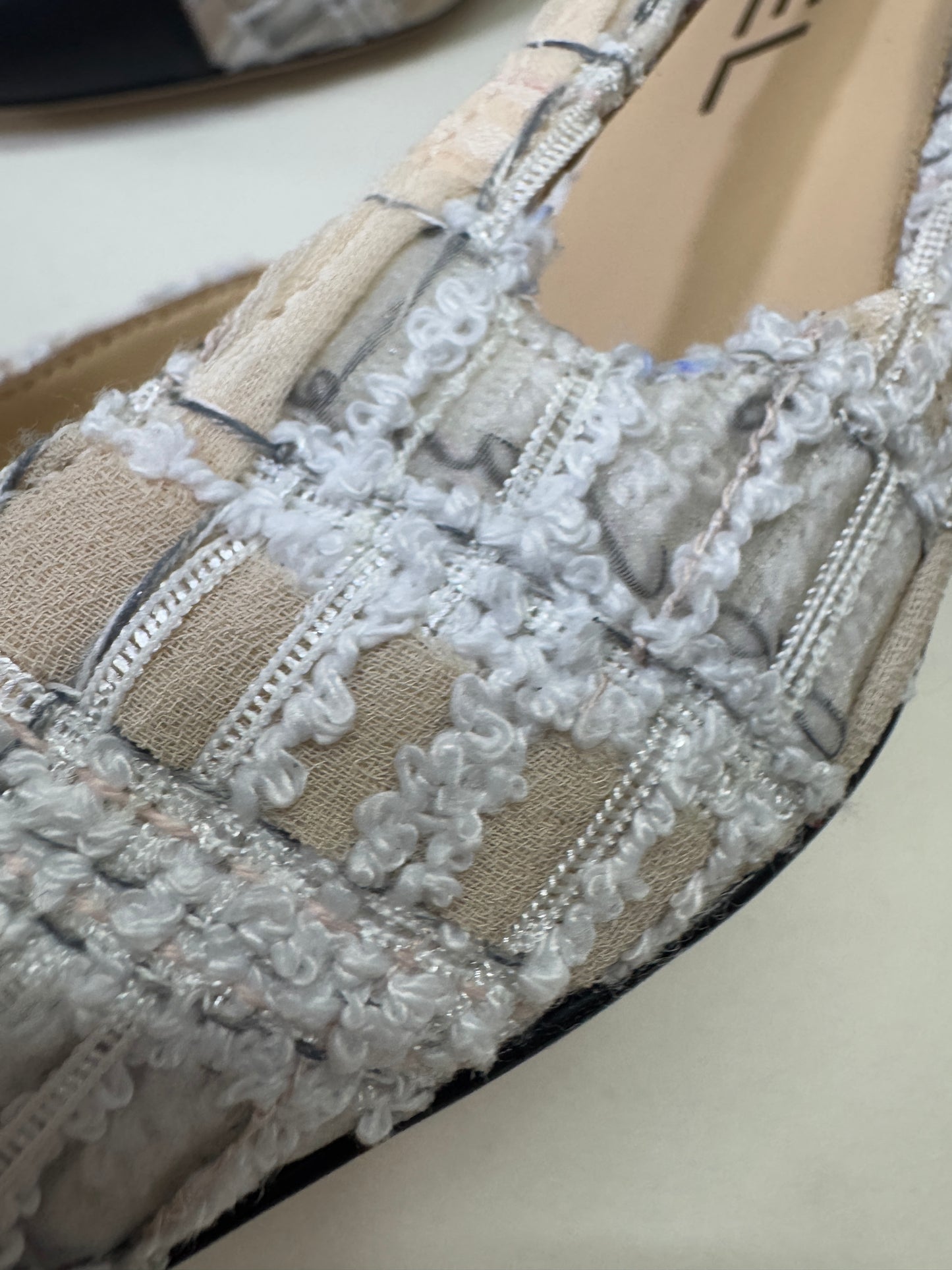 CHANEL 22P蕾絲字母 Slingback