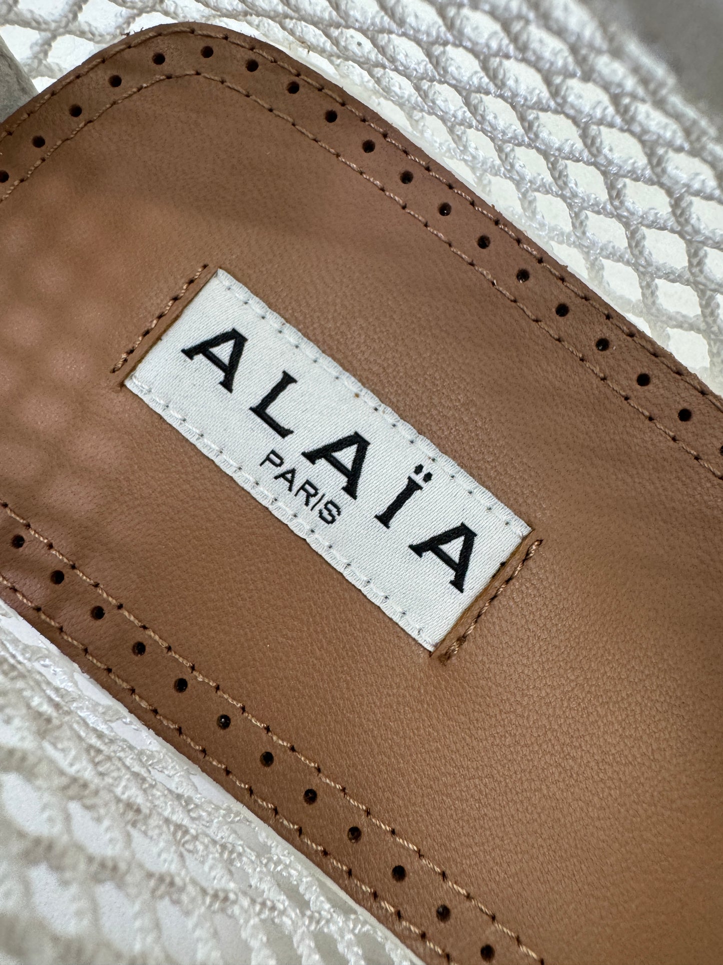 ALAIA 漁網芭蕾舞鞋 白色