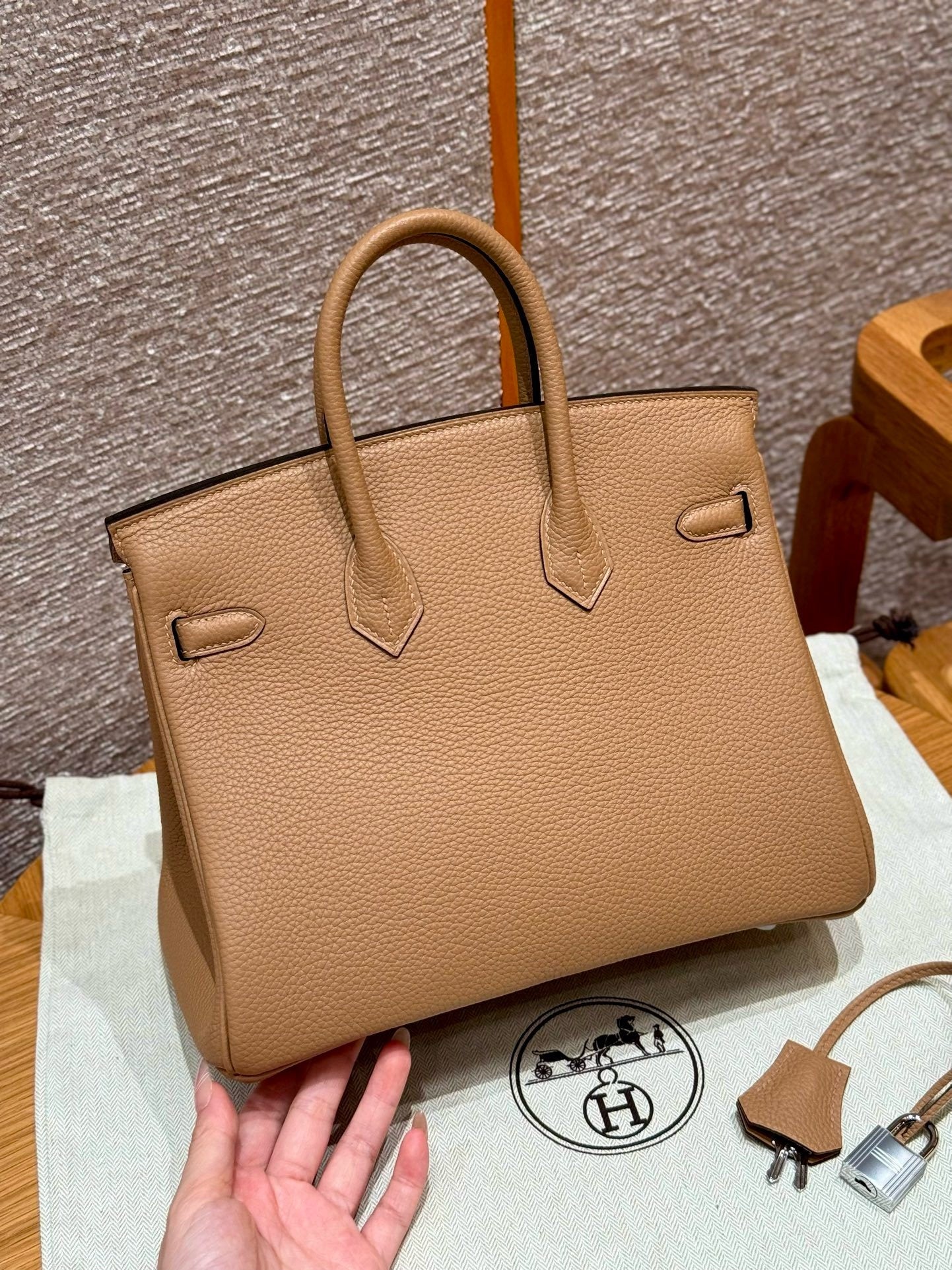 HERMES Birkin25 奶茶色 銀扣 swift 0M Chai