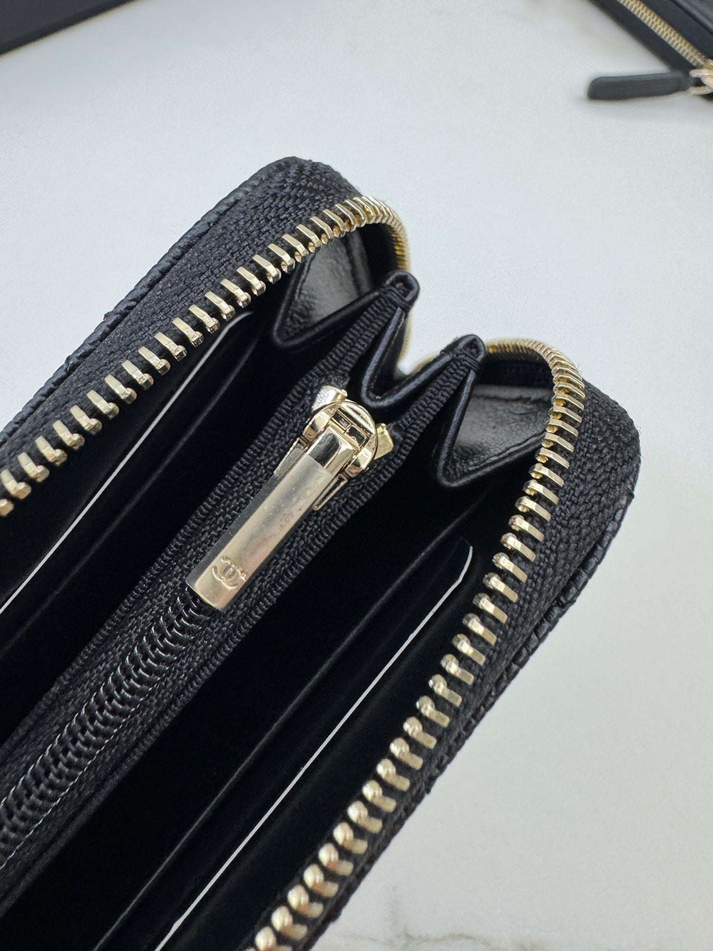 CHANEL 24B半鑽扣 加大零錢包 可放對摺紙幣