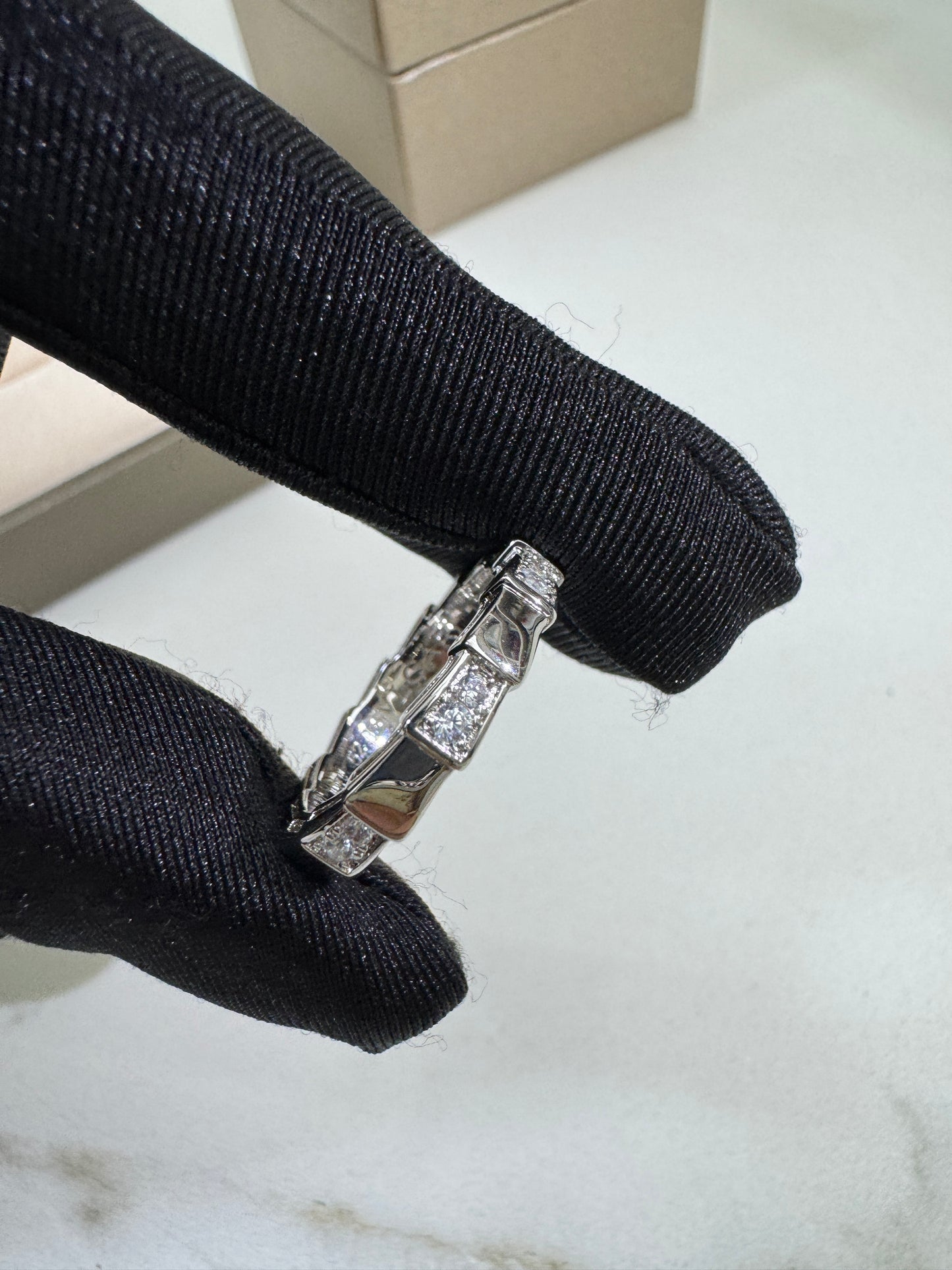 BVLGARI Serpenti Ring 白金色半鑽
