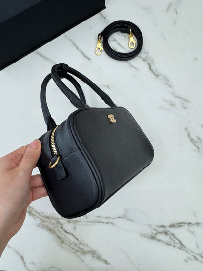 CHANEL 26A Mini 保齡球包 黑色