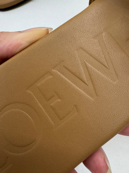 LOEWE Anagram Sandals 卡其棕