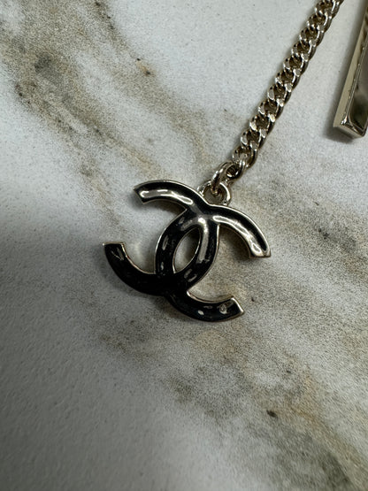 CHANEL 21P 淺金色流蘇耳環