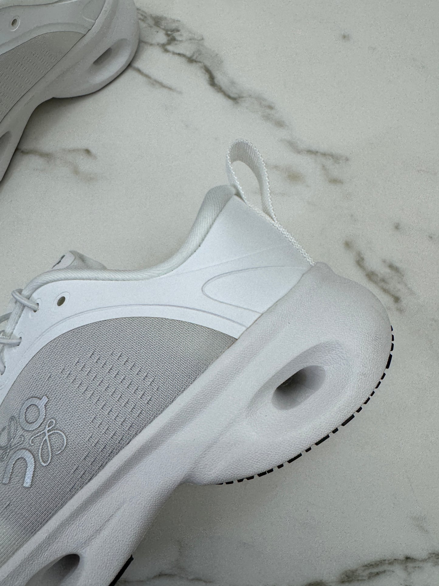 LOEWE X ON 8.0 Sneaker 白色