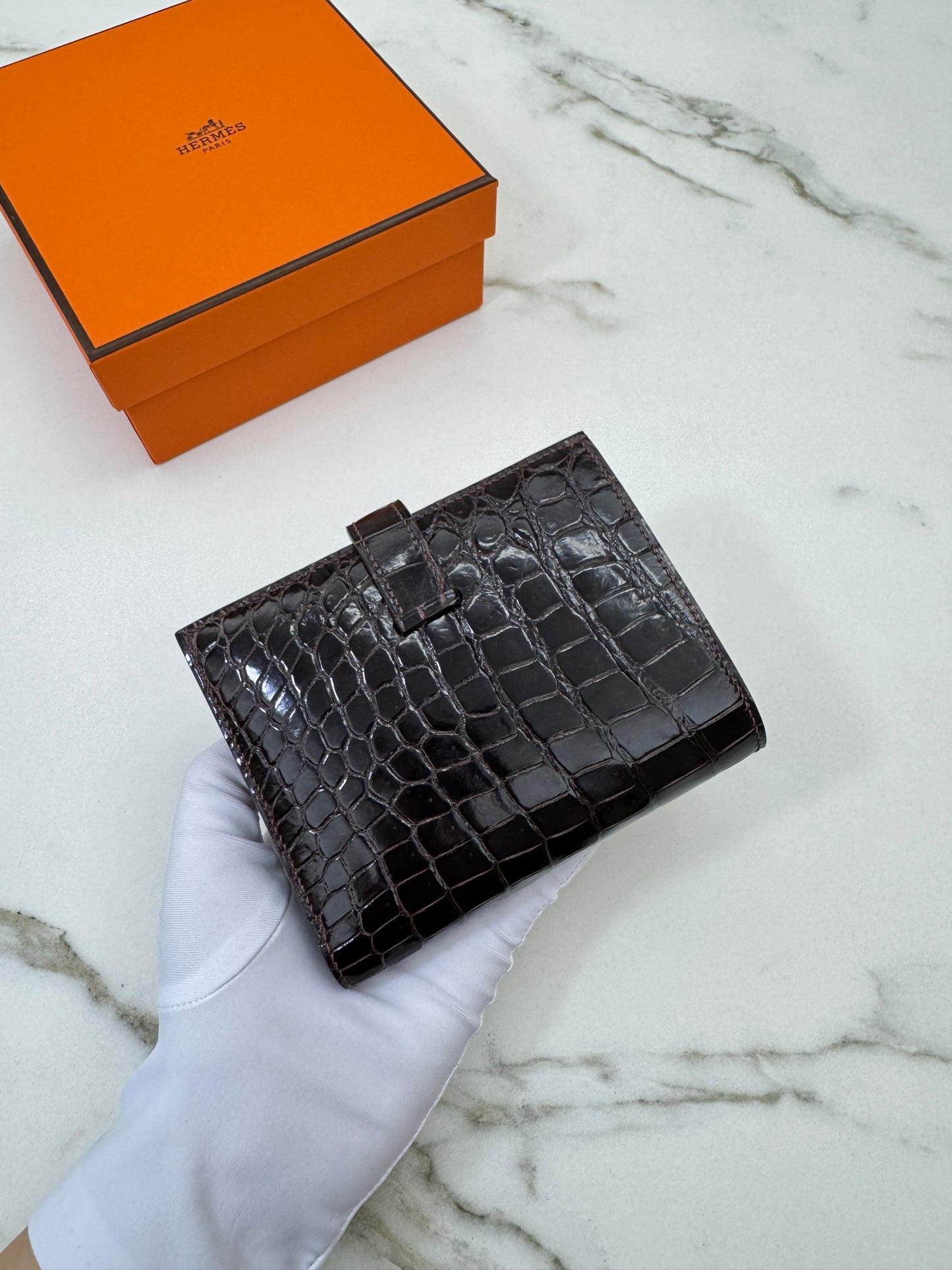 HERMES Bearn Wallet 亮面灣鱷 巧克力色 金扣 Porosus Crocodile Chocolate GHW