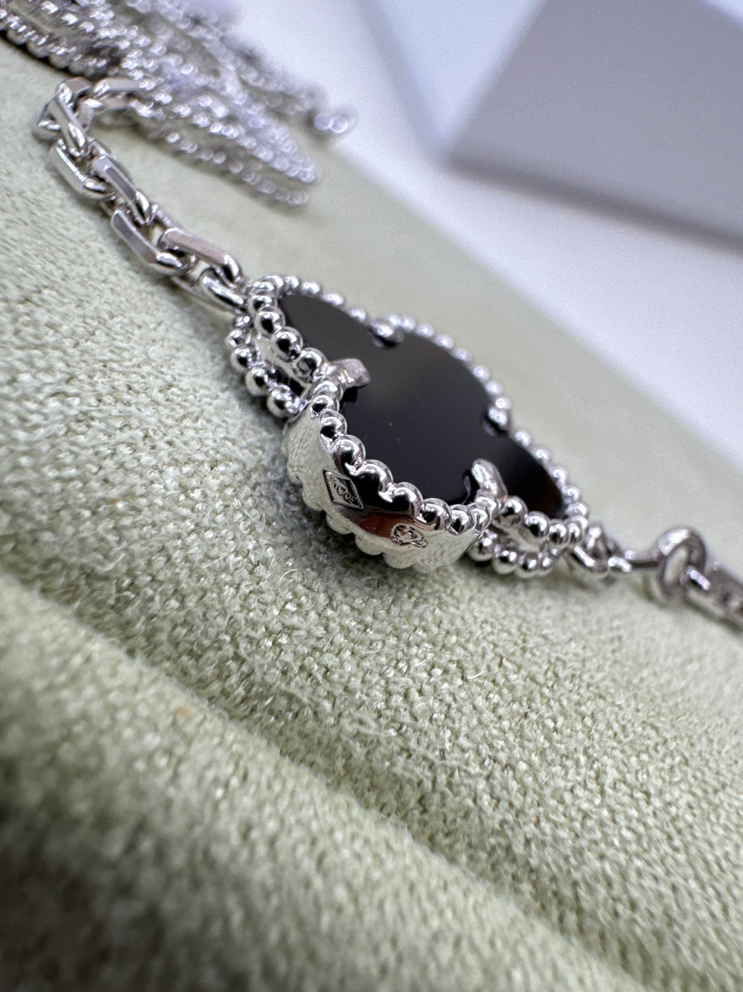 VCA Vintage Alhambra Bracelet 熊貓五花