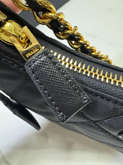 PRADA Re-Nylon 菱格紋Hobo