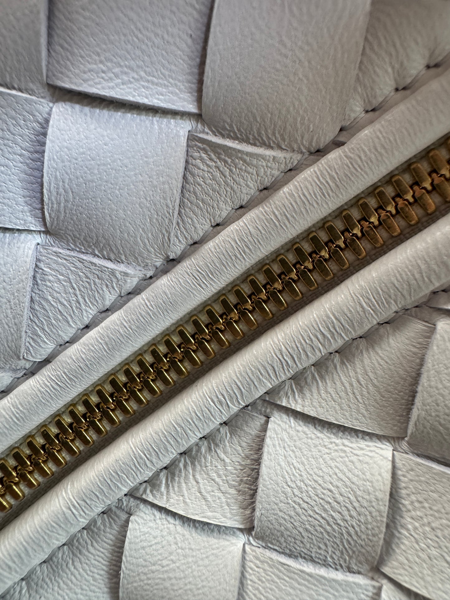 BV Jodie Small 白色