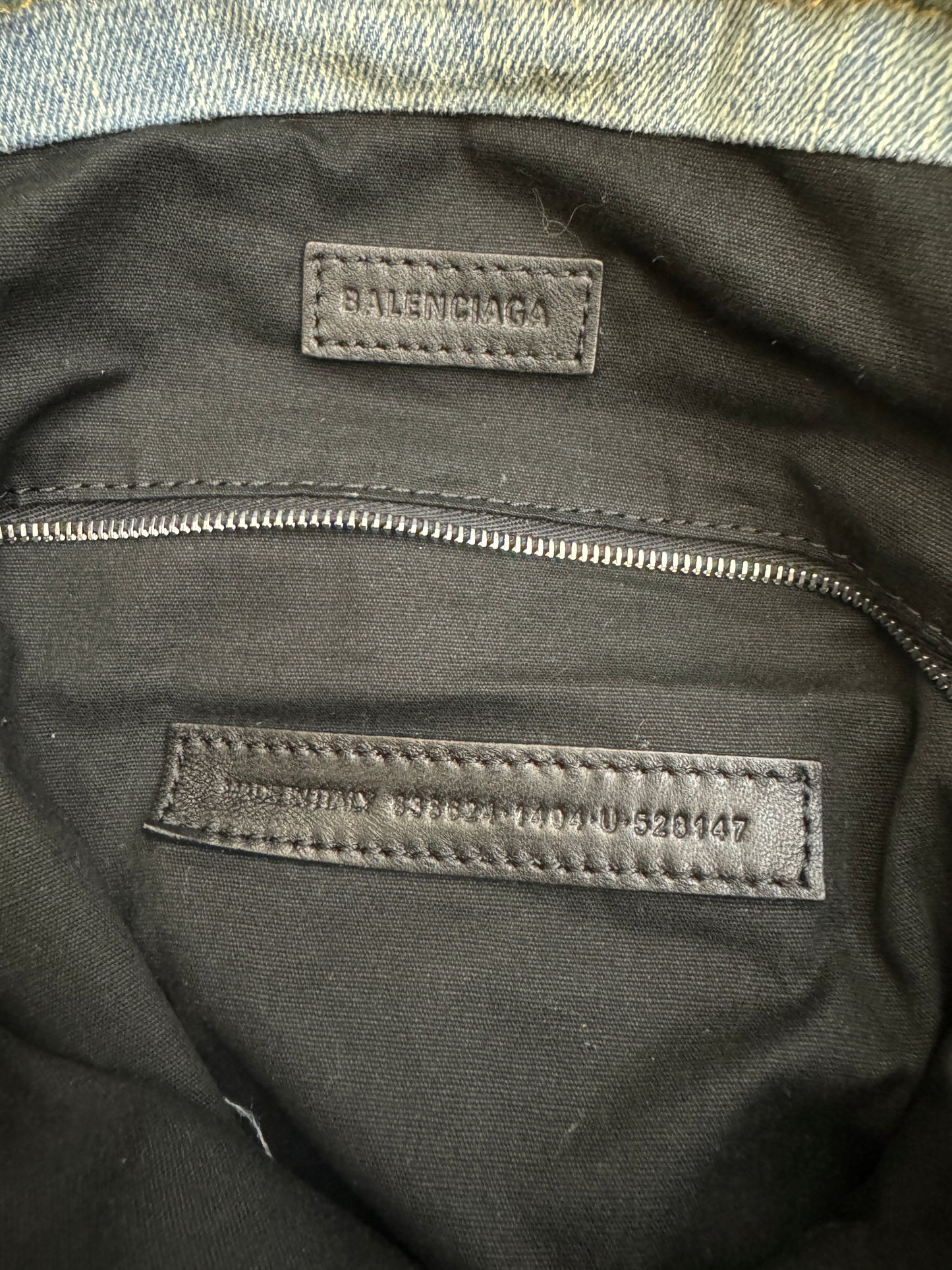 BALENCIAGA CRUSH 牛仔垃圾袋 Medium