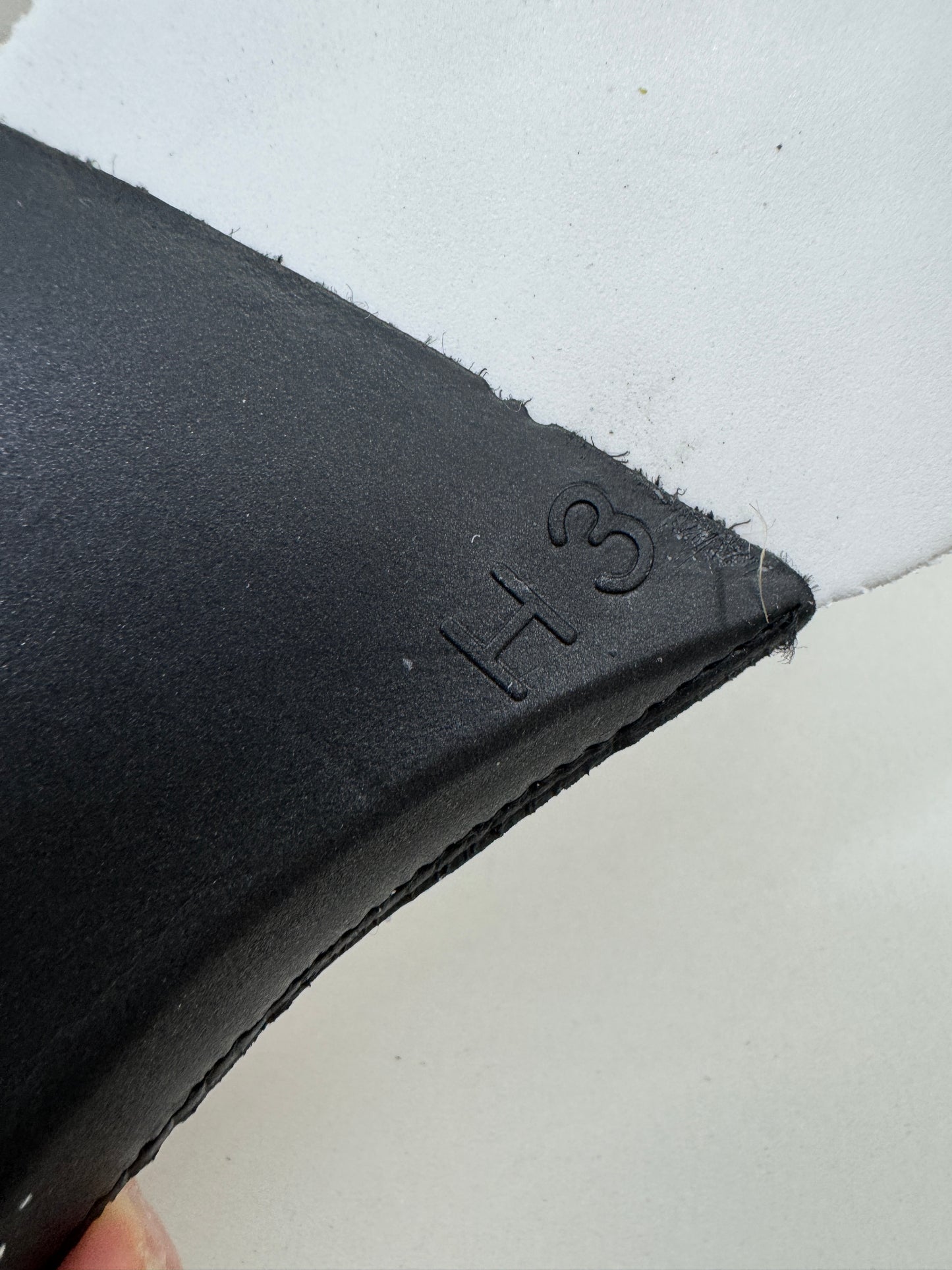 CHANEL 25A 淺金色運動鞋
