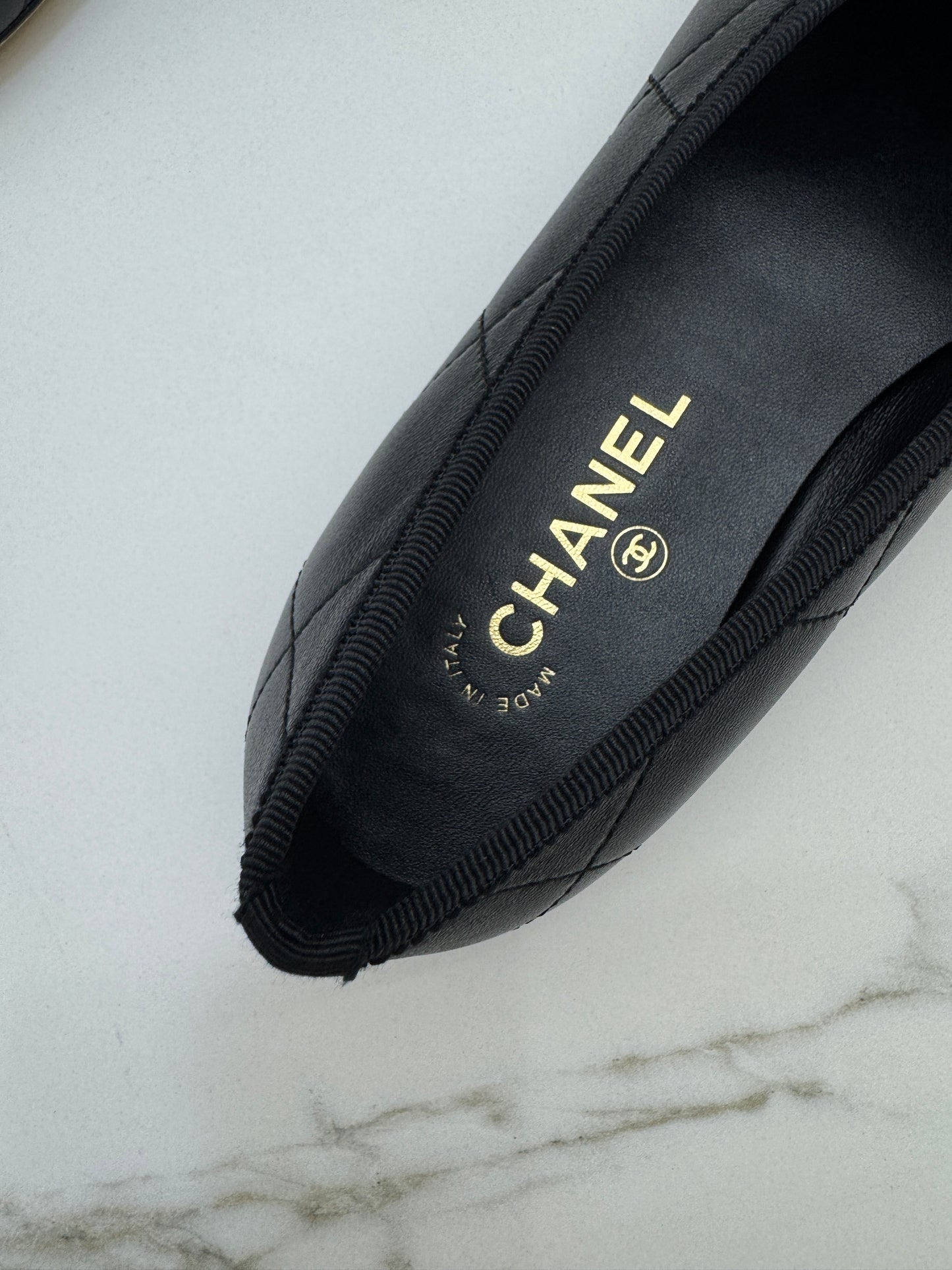 CHANEL Cambon Ballet Flats 芭蕾舞鞋 黑拼白
