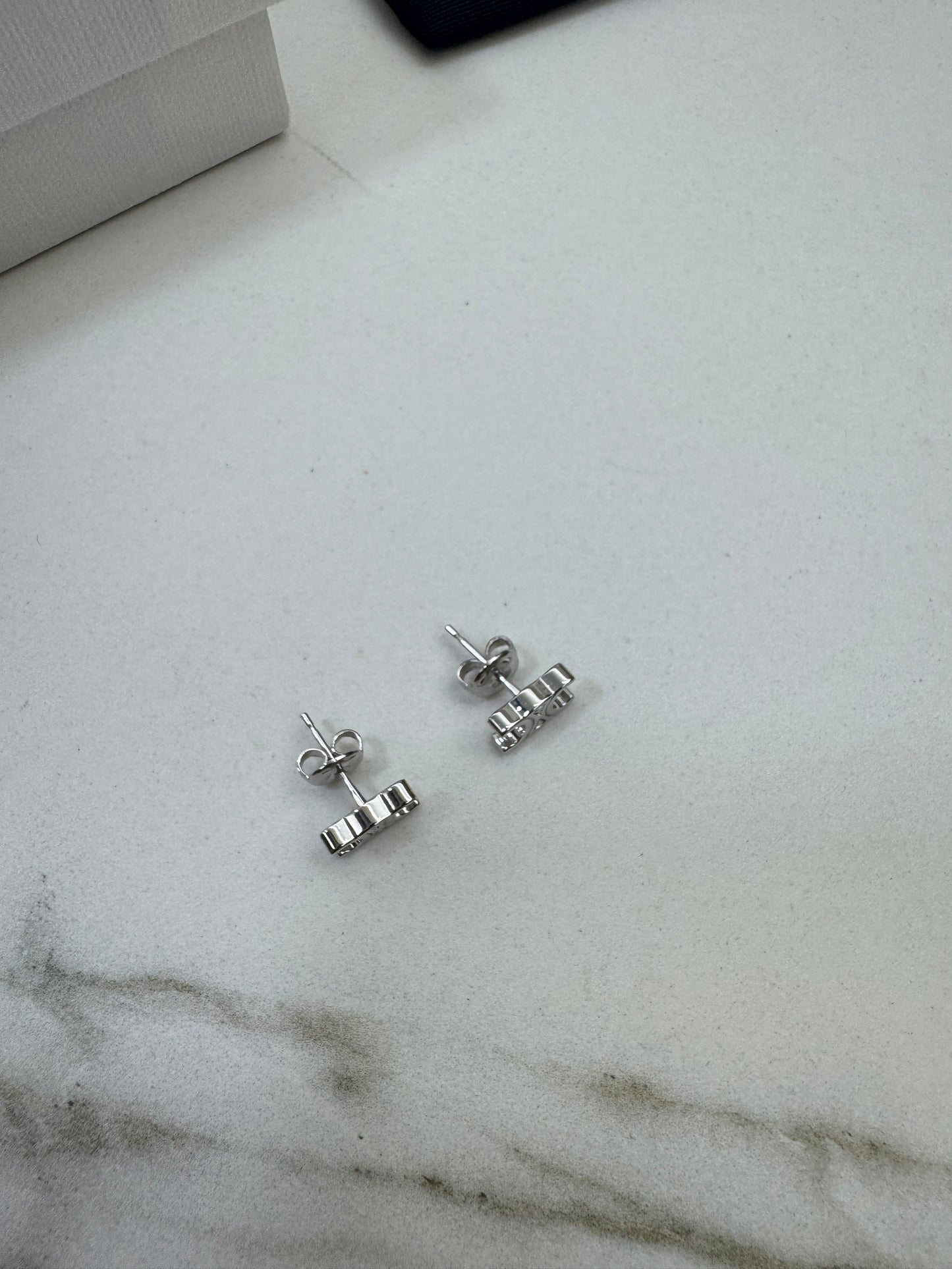 CELINE 銀色凱旋門耳釘