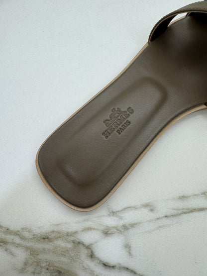 HERMES Oran 大象灰 Epsom