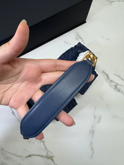 CHANEL 25C 深藍牛仔 Hobo Small