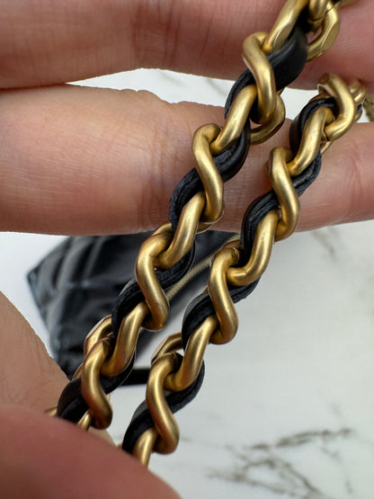 CHANEL 25S餃子腋下包 Hobo Bag