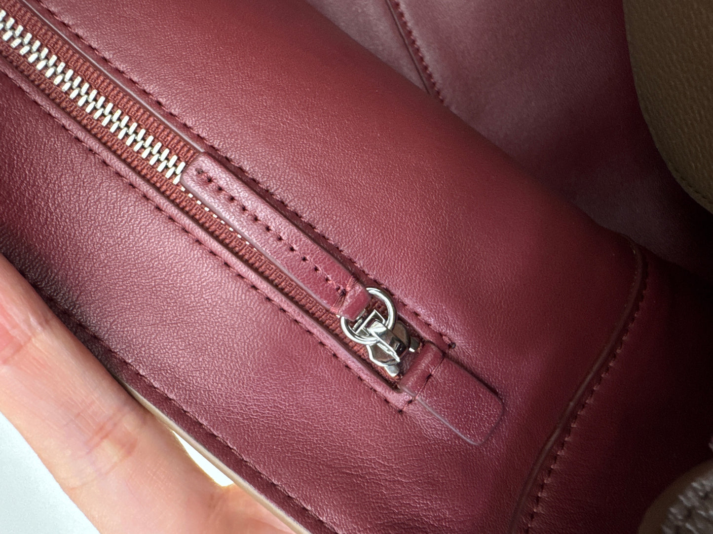 CHANEL Maxi Flap Small 32cm 大象灰/ 深卡其色 Dark Khaki