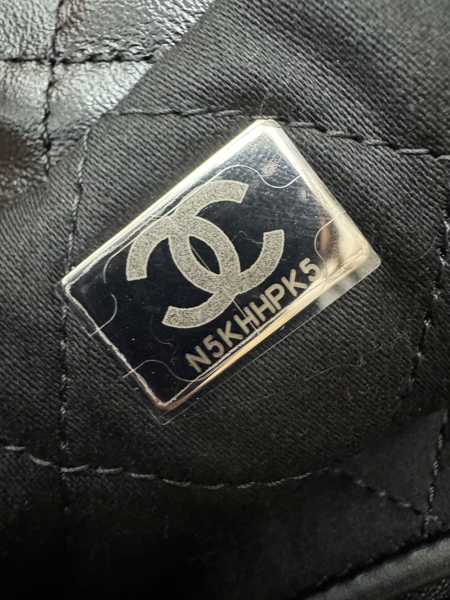 CHANEL 22Bag 黑銀 Medium