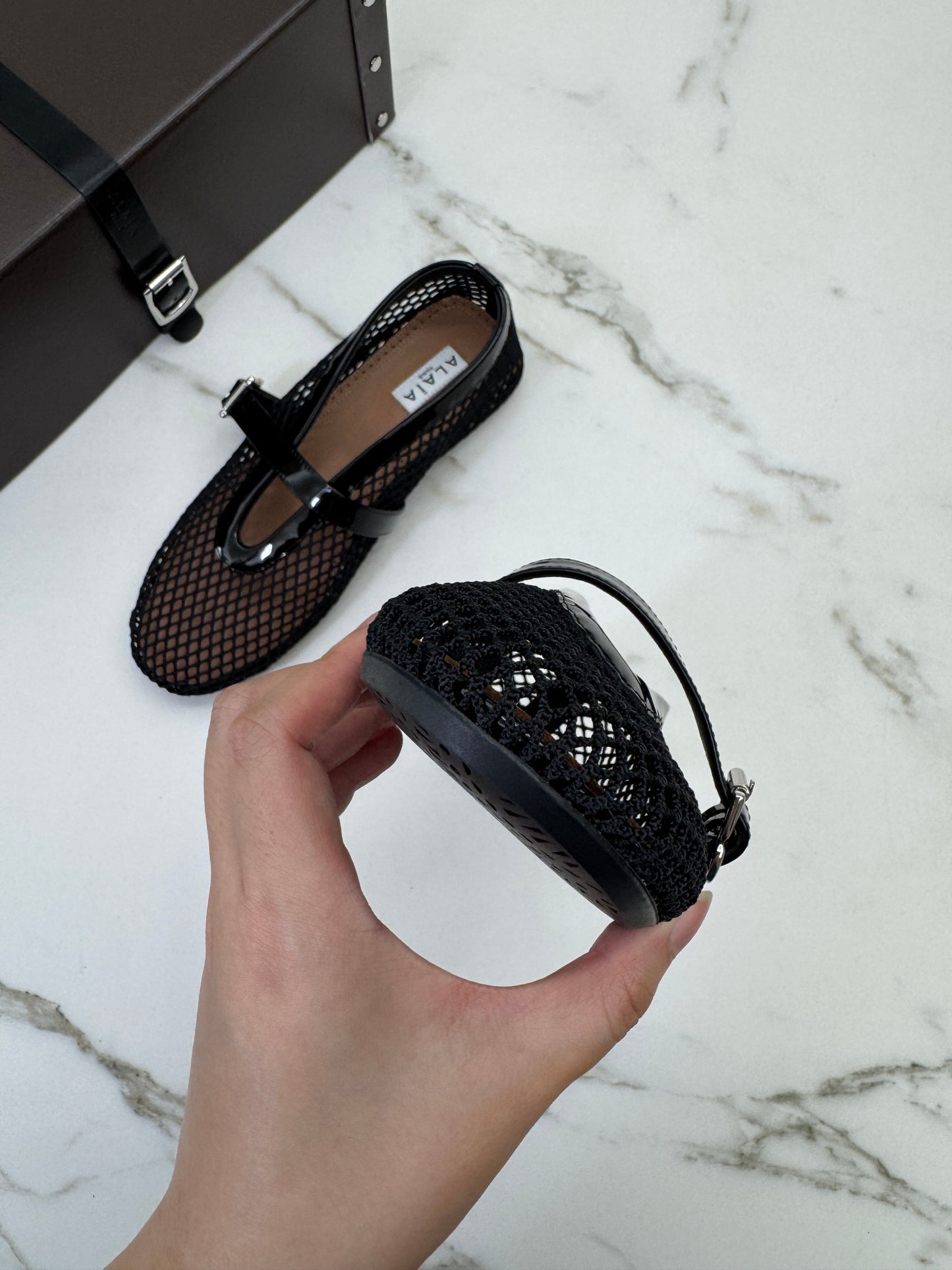 ALAIA 漁網瑪麗珍