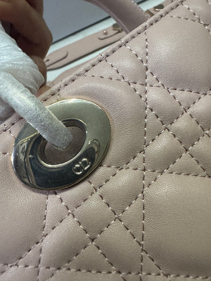 DIOR Lady Dior Small 胭脂粉