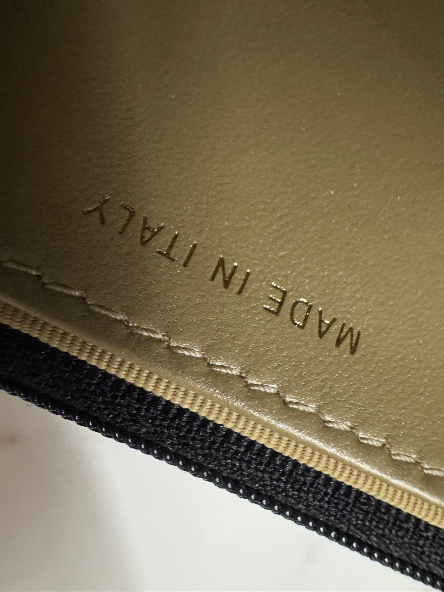 CHANEL woc 24A 琺瑯調節扣 羊皮 黑