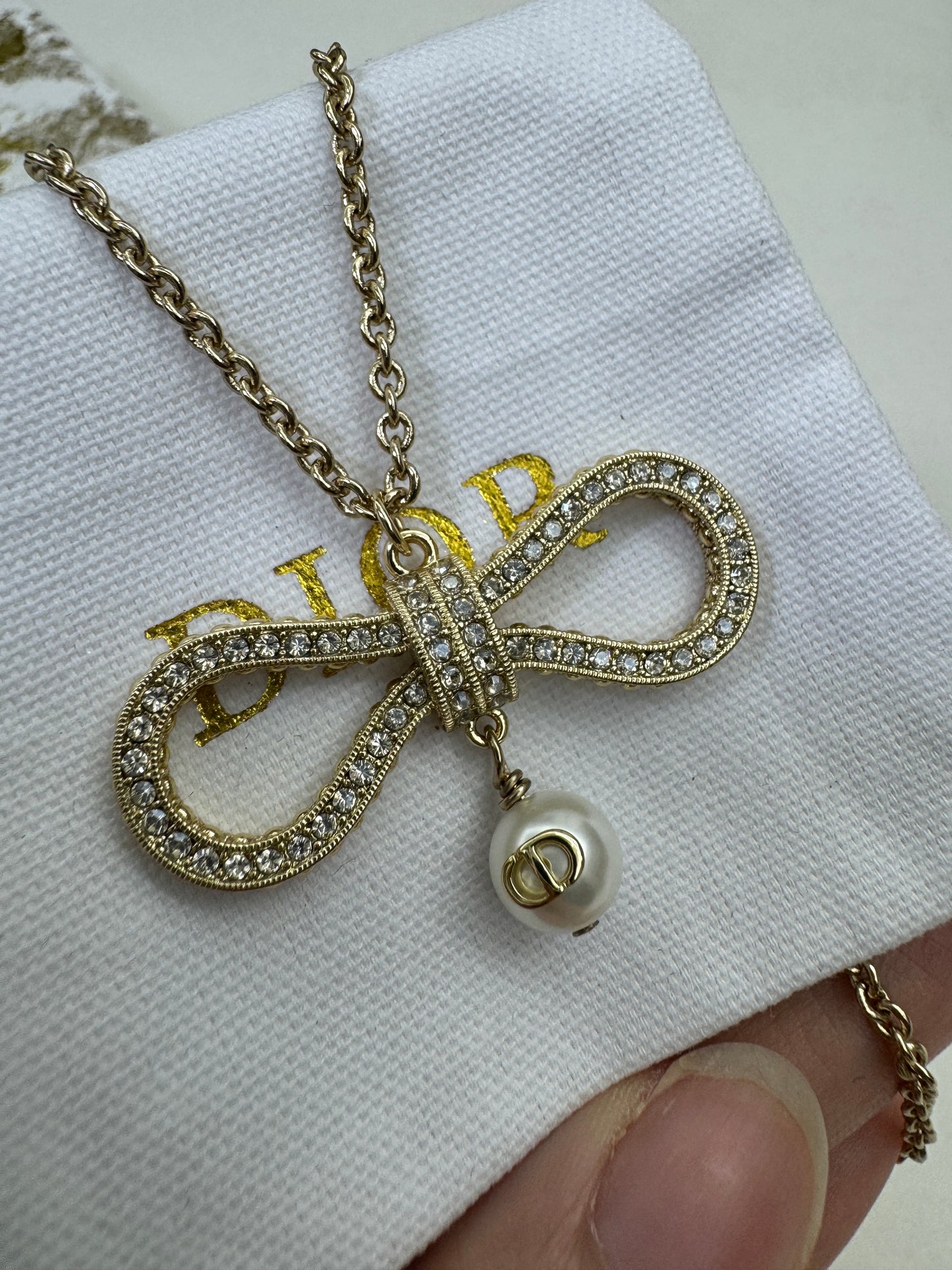 DIOR 蝴蝶結珍珠項鏈