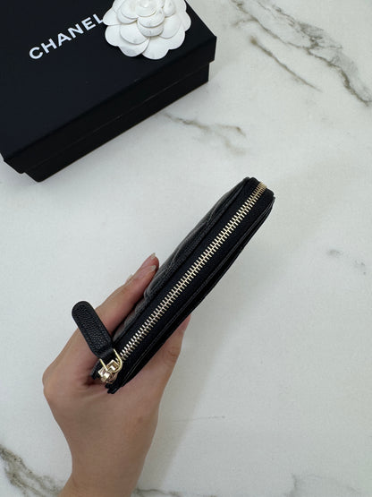 CHANEL L型拉鏈卡包 雕刻菱格扣