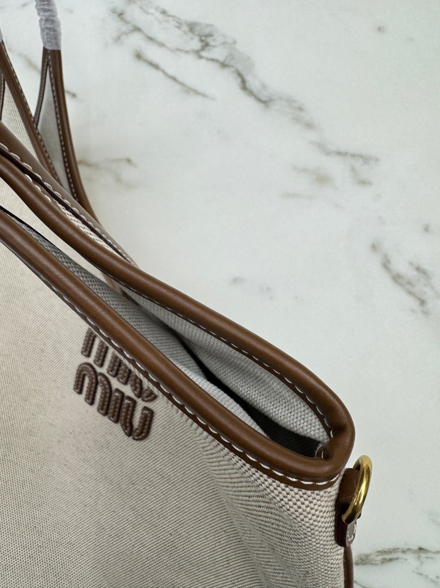 MIU MIU Ivy Tote 帆布 Regular Size