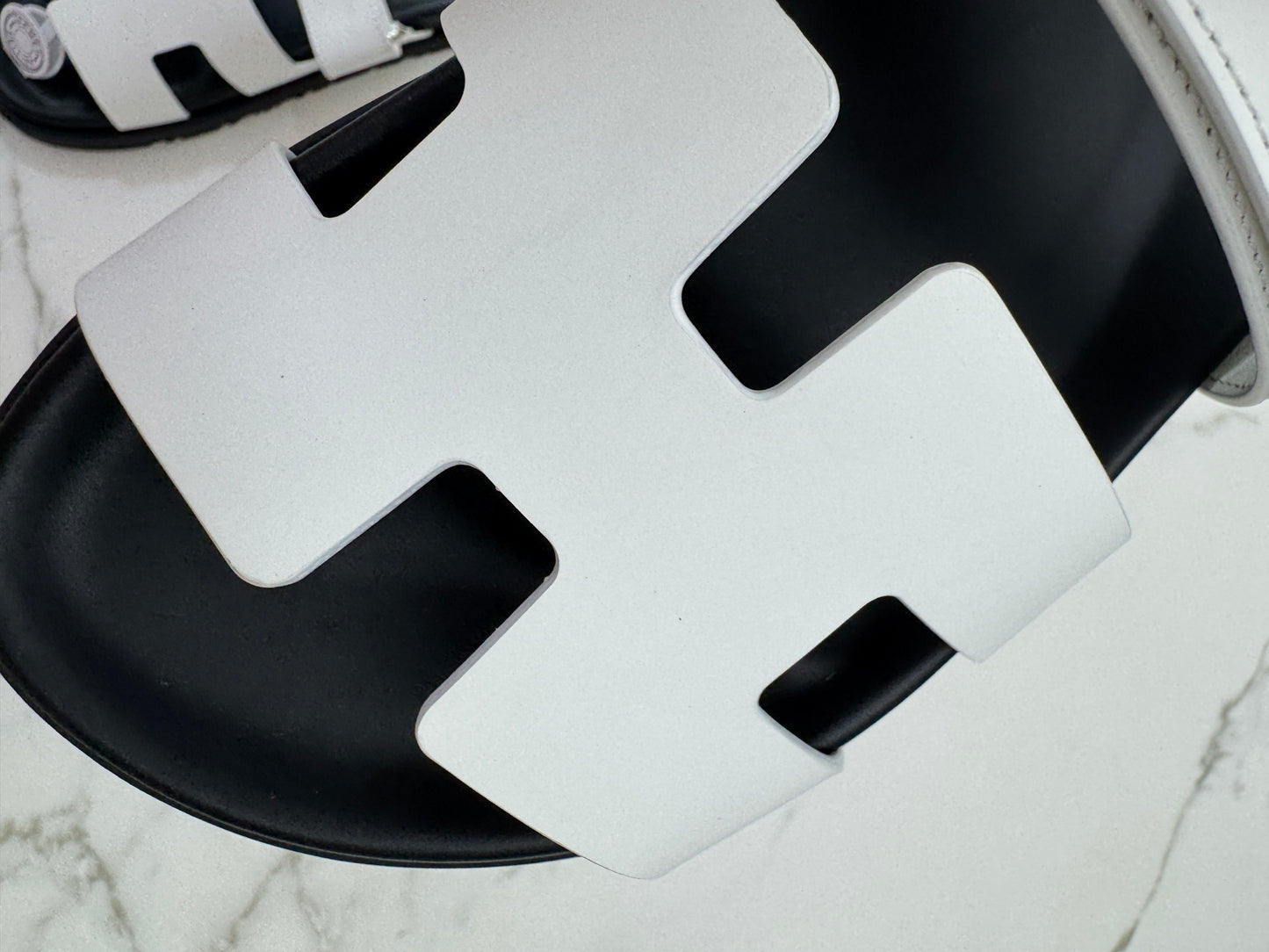 HERMES Chypre 二舅拖 白色