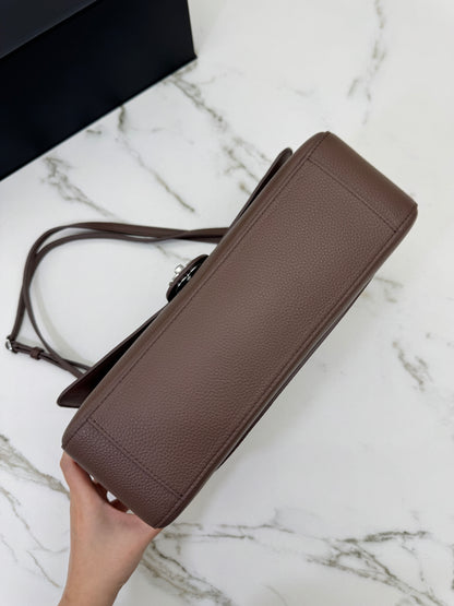 CHANEL 26S Maxi Flap Small 32cm 淺棕色