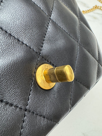 CHANEL 25P 愛心金球羊皮 黑色