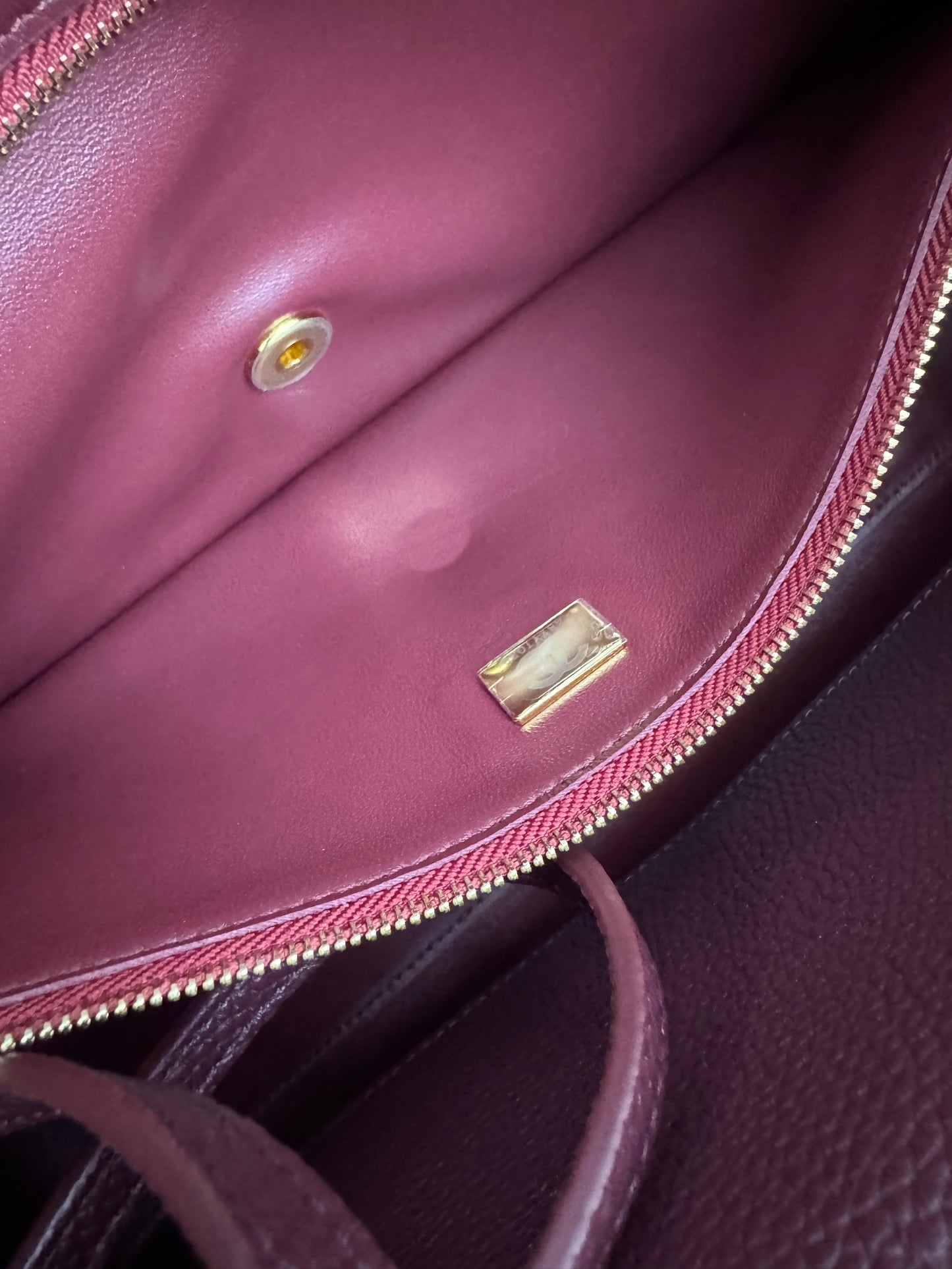 CHANEL 26S Maxi Flap Bag Small 酒紅色金扣 Burgundy GHW
