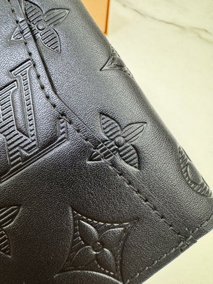 LV Pocket Organizer 黑色滑皮款Monogram Shadow