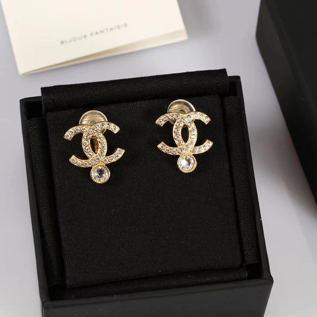 CHANEL 耳夾款