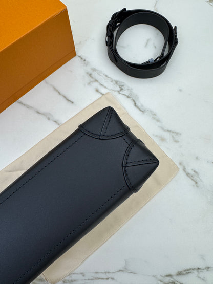 LV Steamer PM Ultra Black