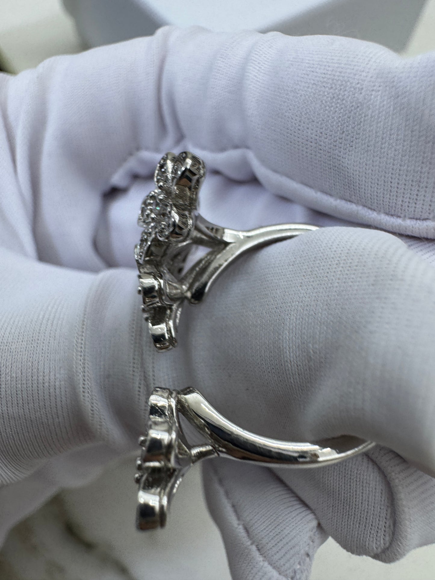 VCA Socrate Between The Finger 指間戒